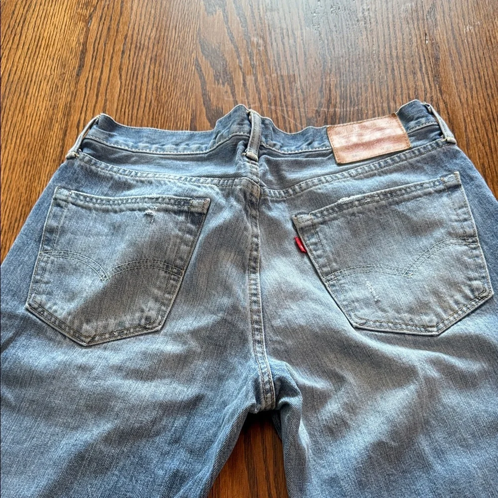 Levi’s 541 Faded Distressed Athletic Fit Jeans 32x32 comfy soft worn look
